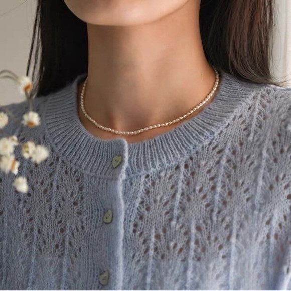 18K Gold Freshwater Pearl Necklace - Picture 3 of 8